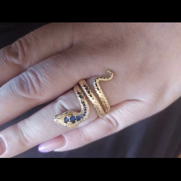 New 18K Gold Punk Coiled Snake Ring - Picture 6 of 6
